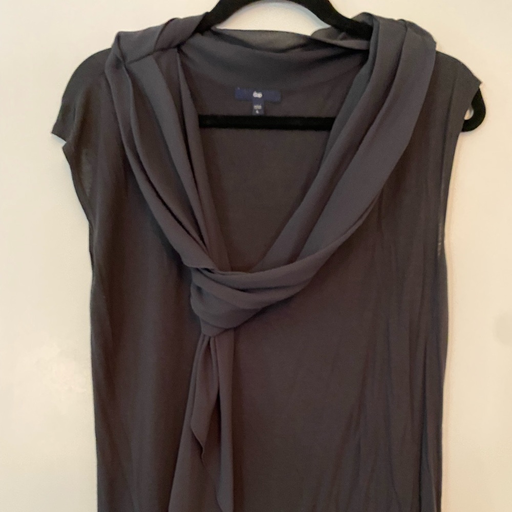 Gap silk size large